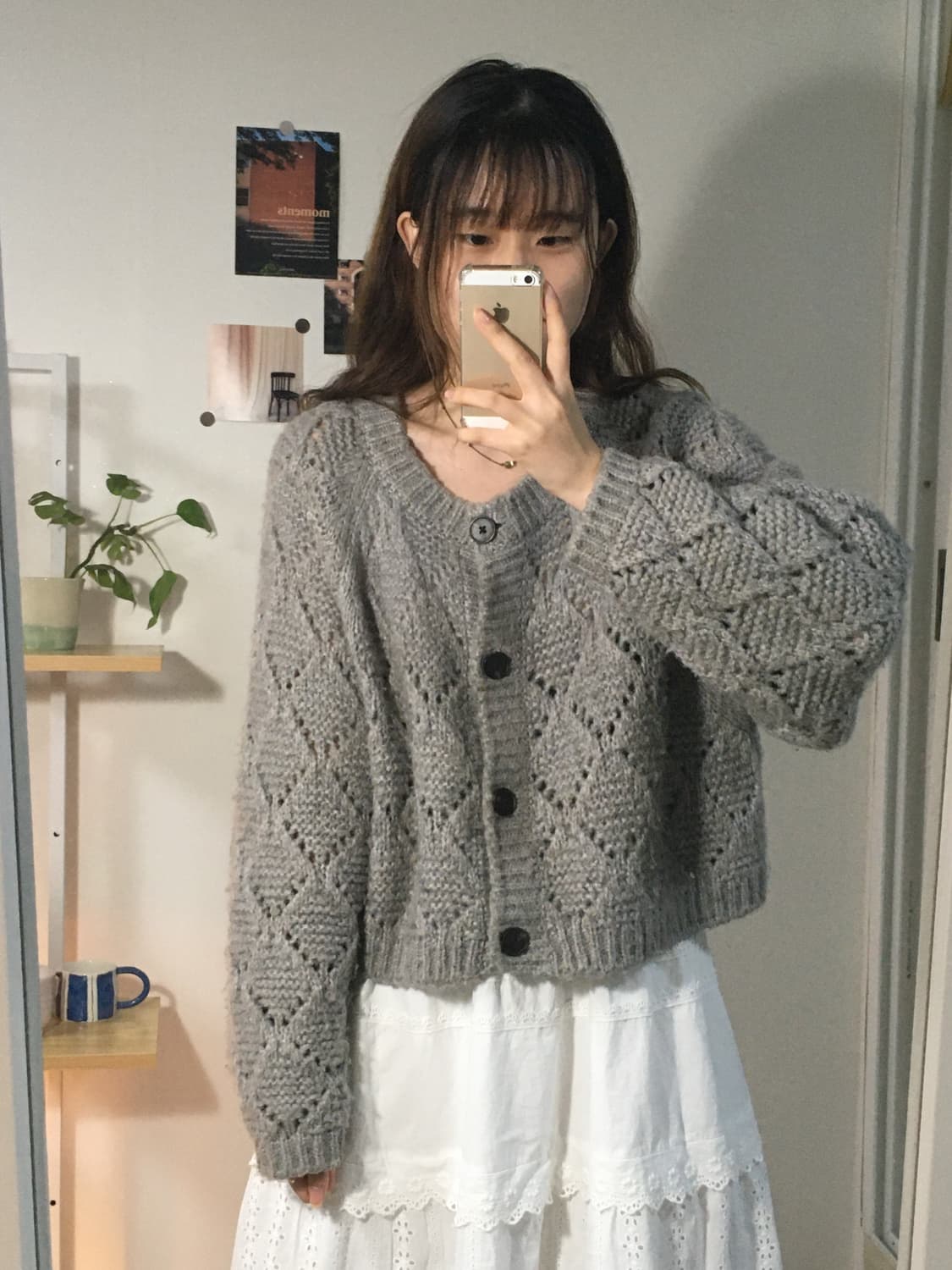 그레이 크롭 펀칭 가디건 상품이미지1