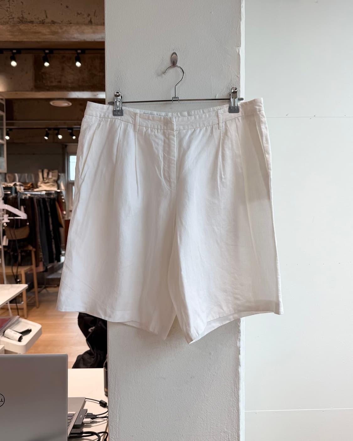 질샌더 화이트 리넨 하프팬츠  상품이미지2