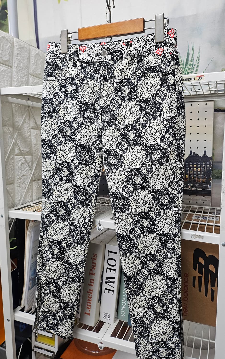 루이비통 여성팬츠 26 모노그램 슬림팬츠 명품바지 WL85 상품이미지2