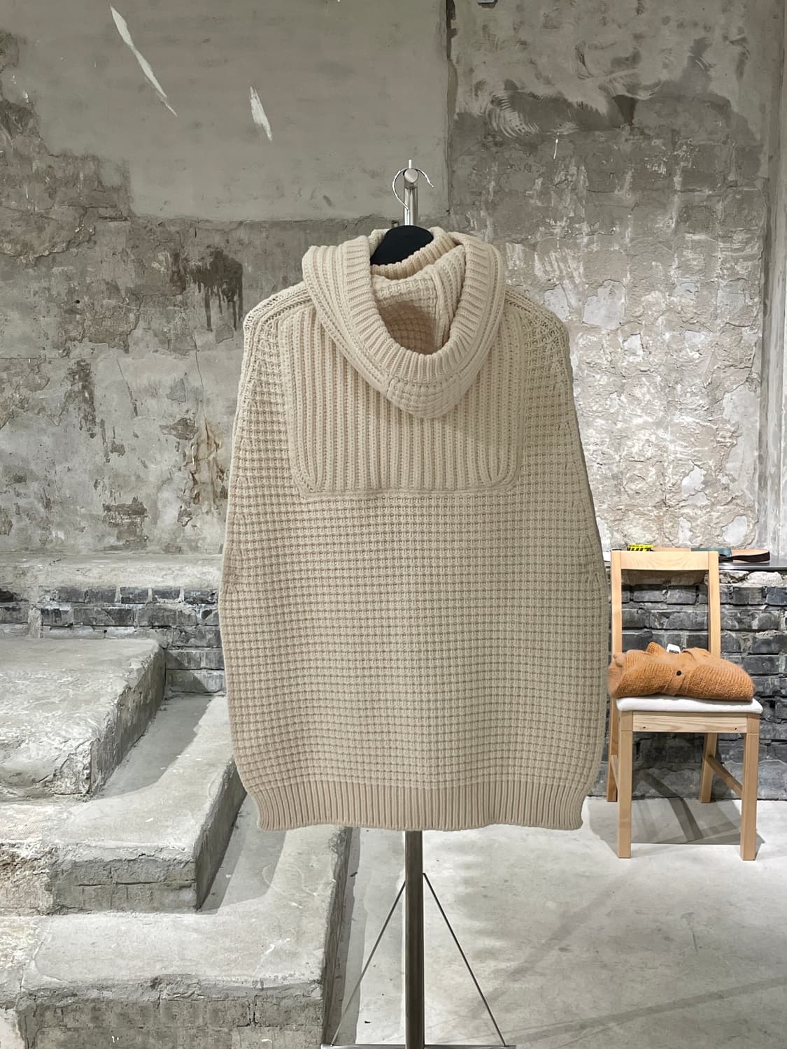 bark 아이보리 더플 니트 후디 베스트 상품이미지6