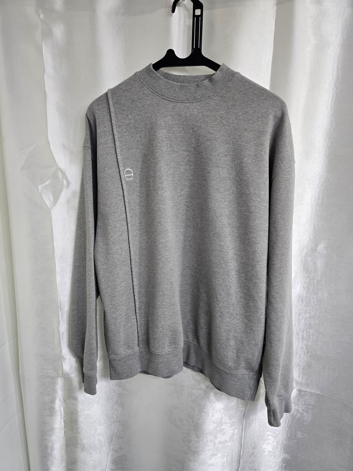 Dunst 던스트 회색 맨투맨 (1920) 상품이미지1