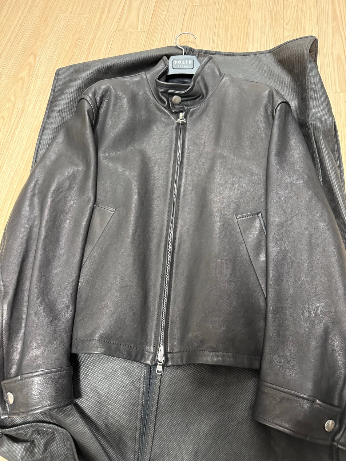 솔리드옴므 밴드넥 램스킨 레더자켓 48 상품이미지1