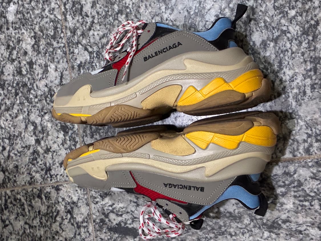 Balenciaga Triple S Grey Red Blue 상품이미지3