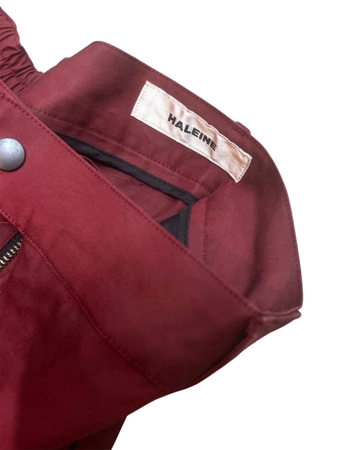 알렌느(Haleine) 스터드 & 카펜터 디테일 버건디 팬츠 상품이미지5