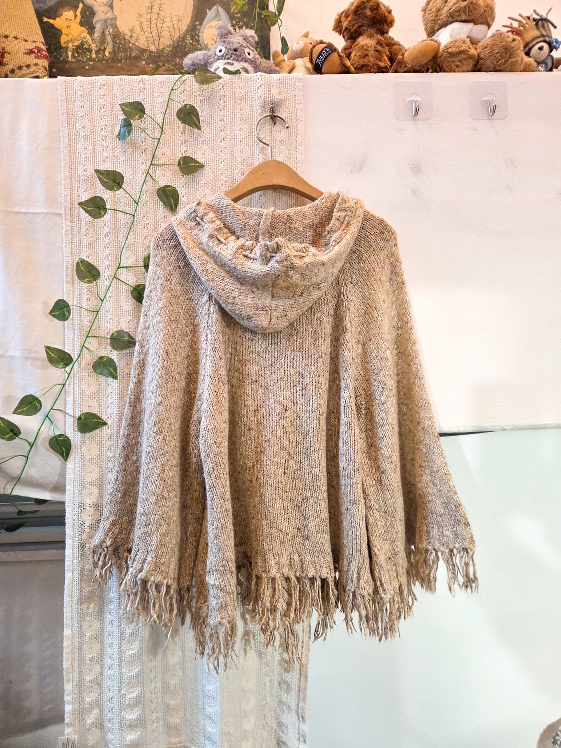 케이프핏 밑단 태슬 보카시 가디건 상품이미지5