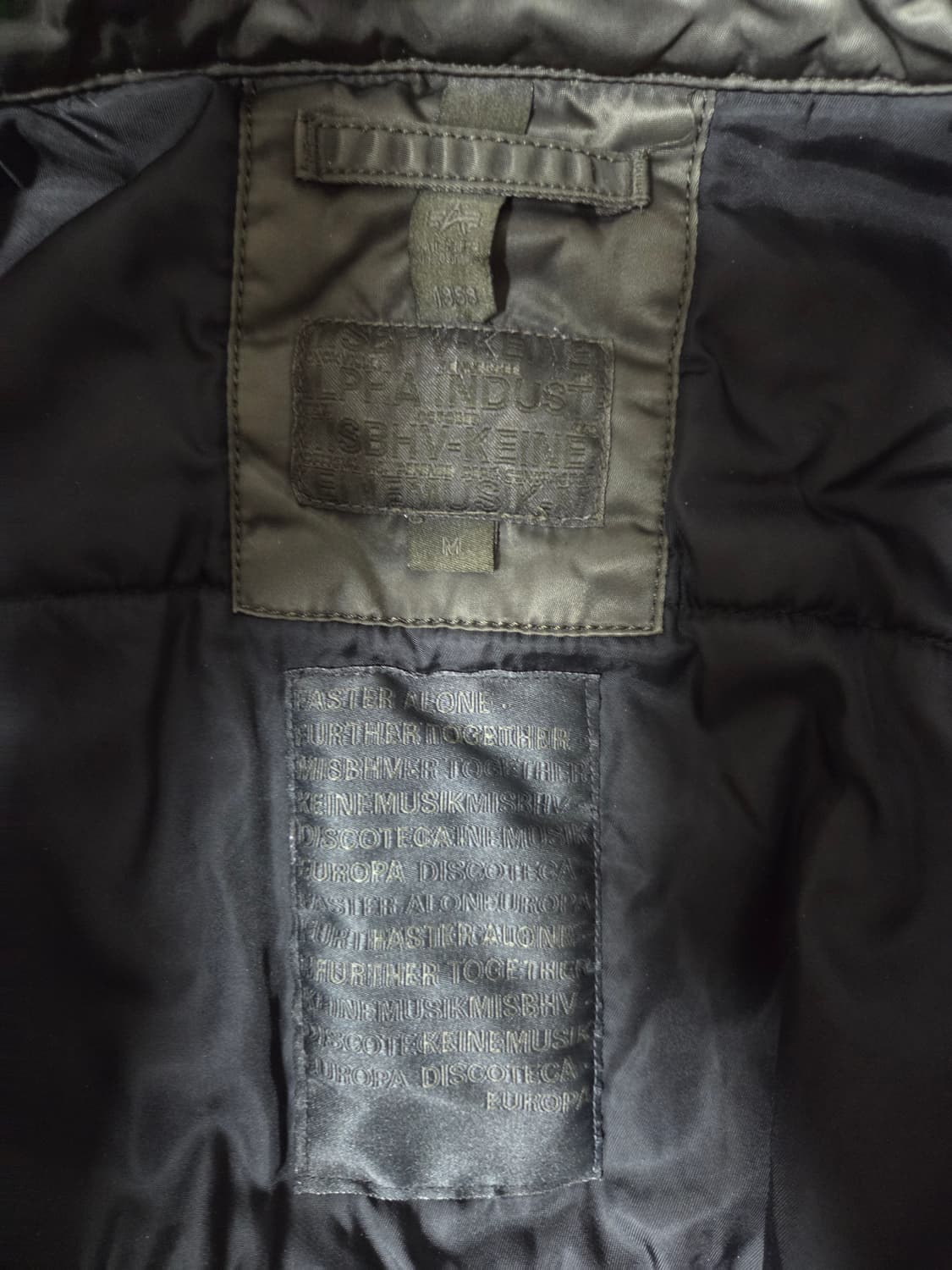 알파인더스트리 MISBHV 콜라보 항공 점퍼 상품이미지5