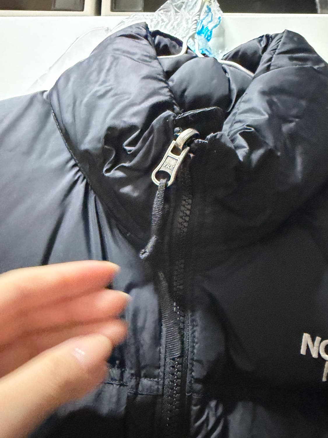 노스페이스 눕시 우먼 패딩 미국S사이즈 상품이미지4