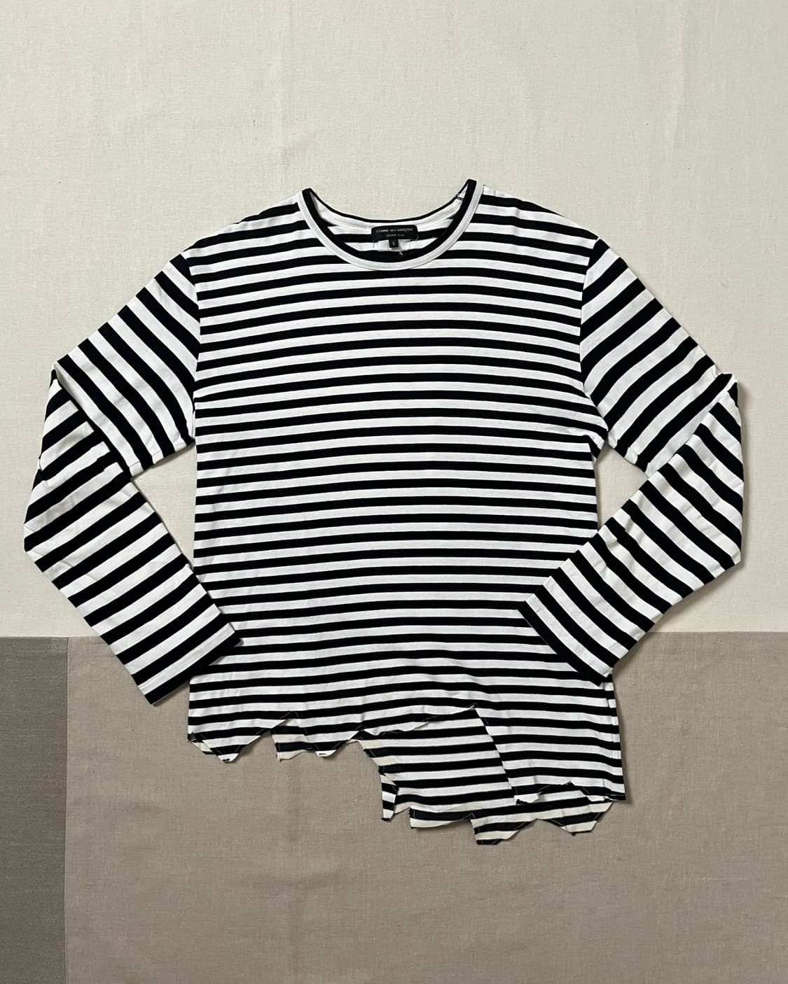 꼼데가르송 옴므플러스 컷오프 보더티 homme plus 보더티 상품이미지1