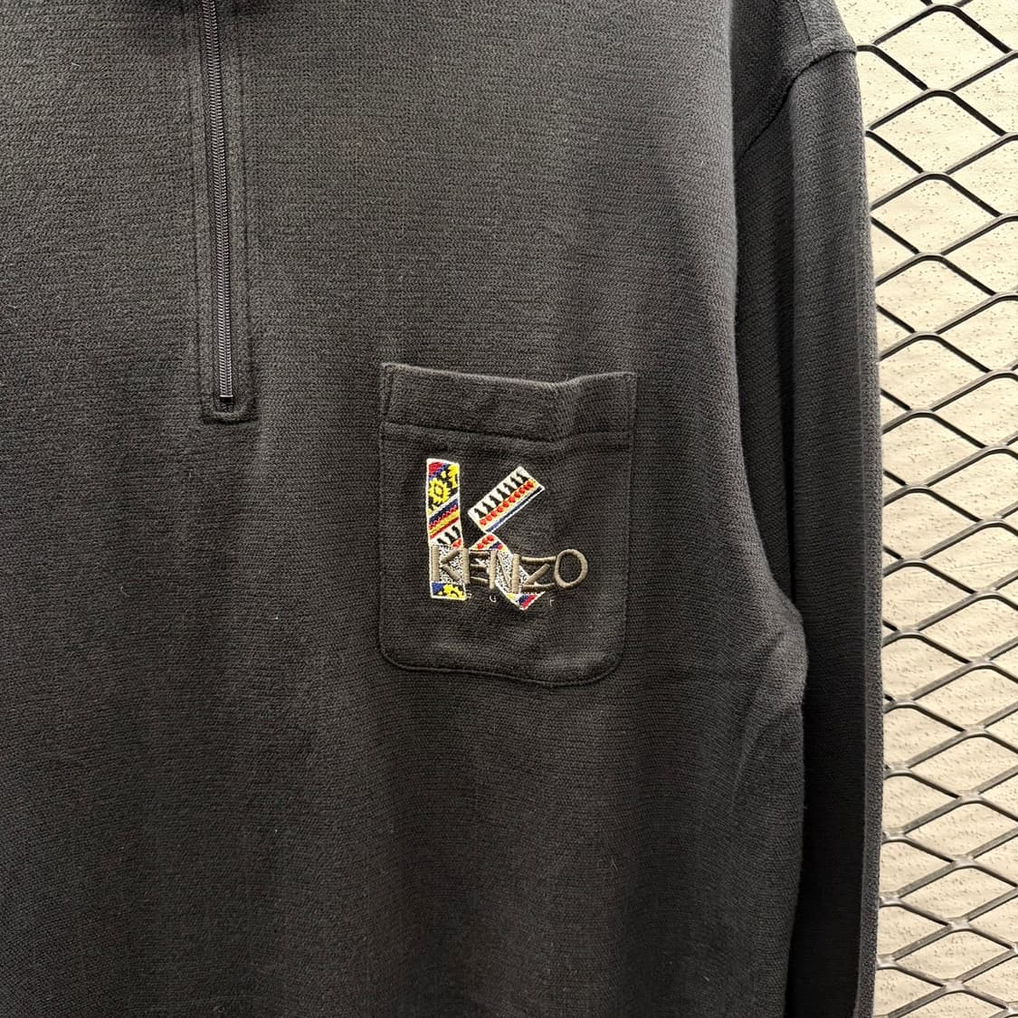 겐조 반집업 니트 포켓 컬러풀 넥카라 자수로고 디테일 블랙 상품이미지6