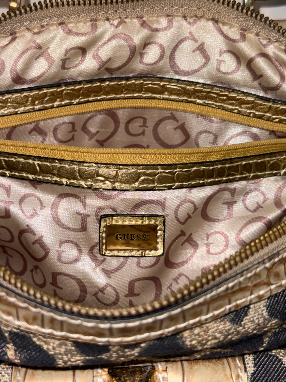 Guess leopard gold buckle python 숄더백 상품이미지7