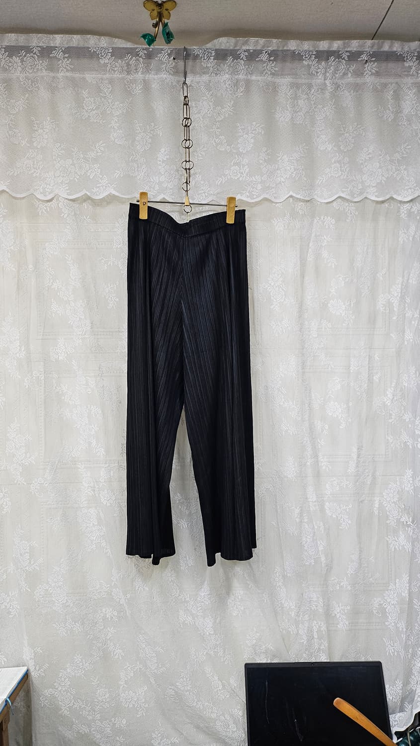 플리츠 주름 와이드 팬츠입니다  상품이미지2