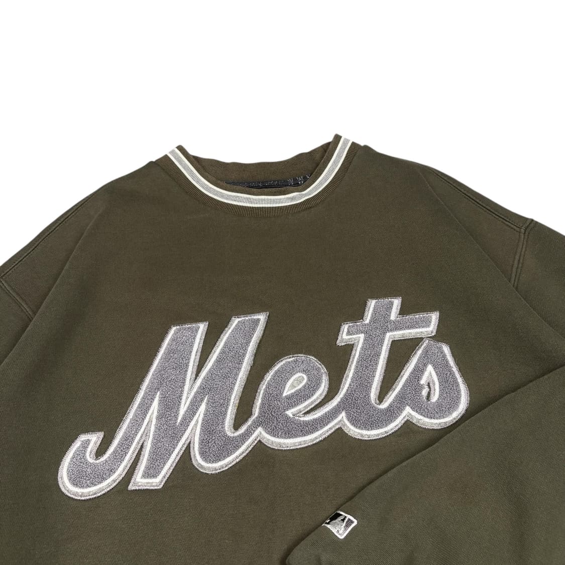 MLB 00’s 카키컬러 셔닐로고 뉴욕 메츠 맨투맨 상품이미지2