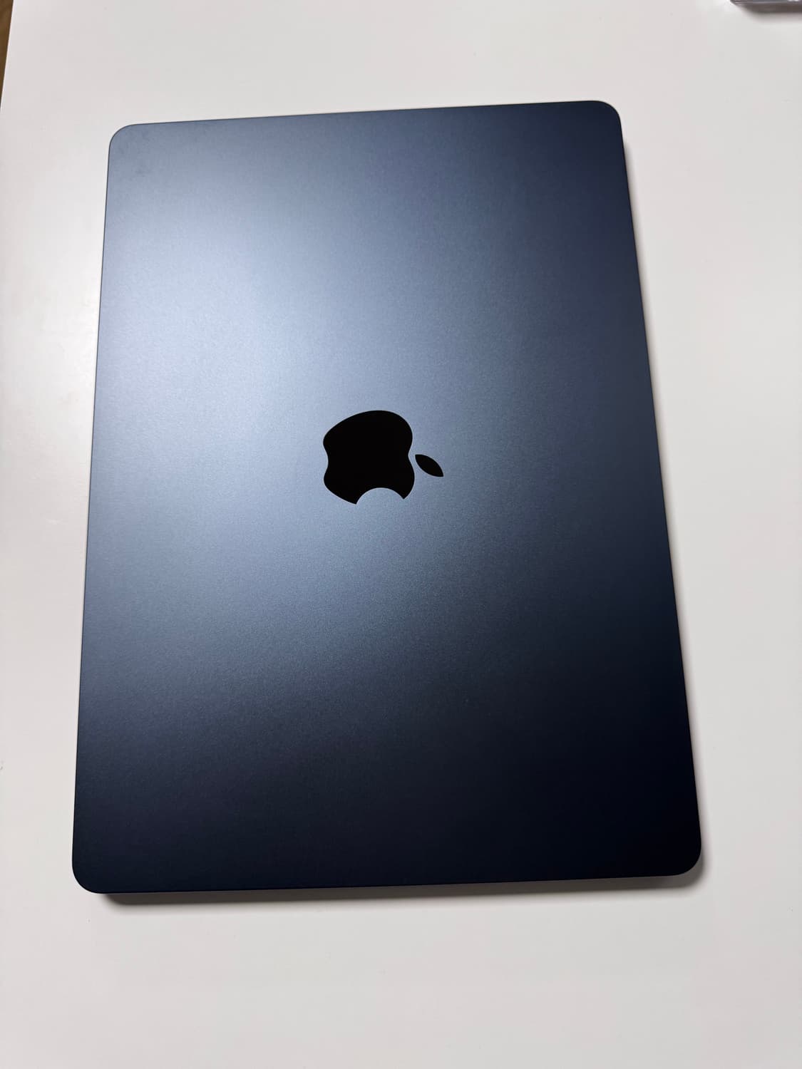맥북에어 M3 13인치 8GB 256GB 미드나이트 상품이미지1