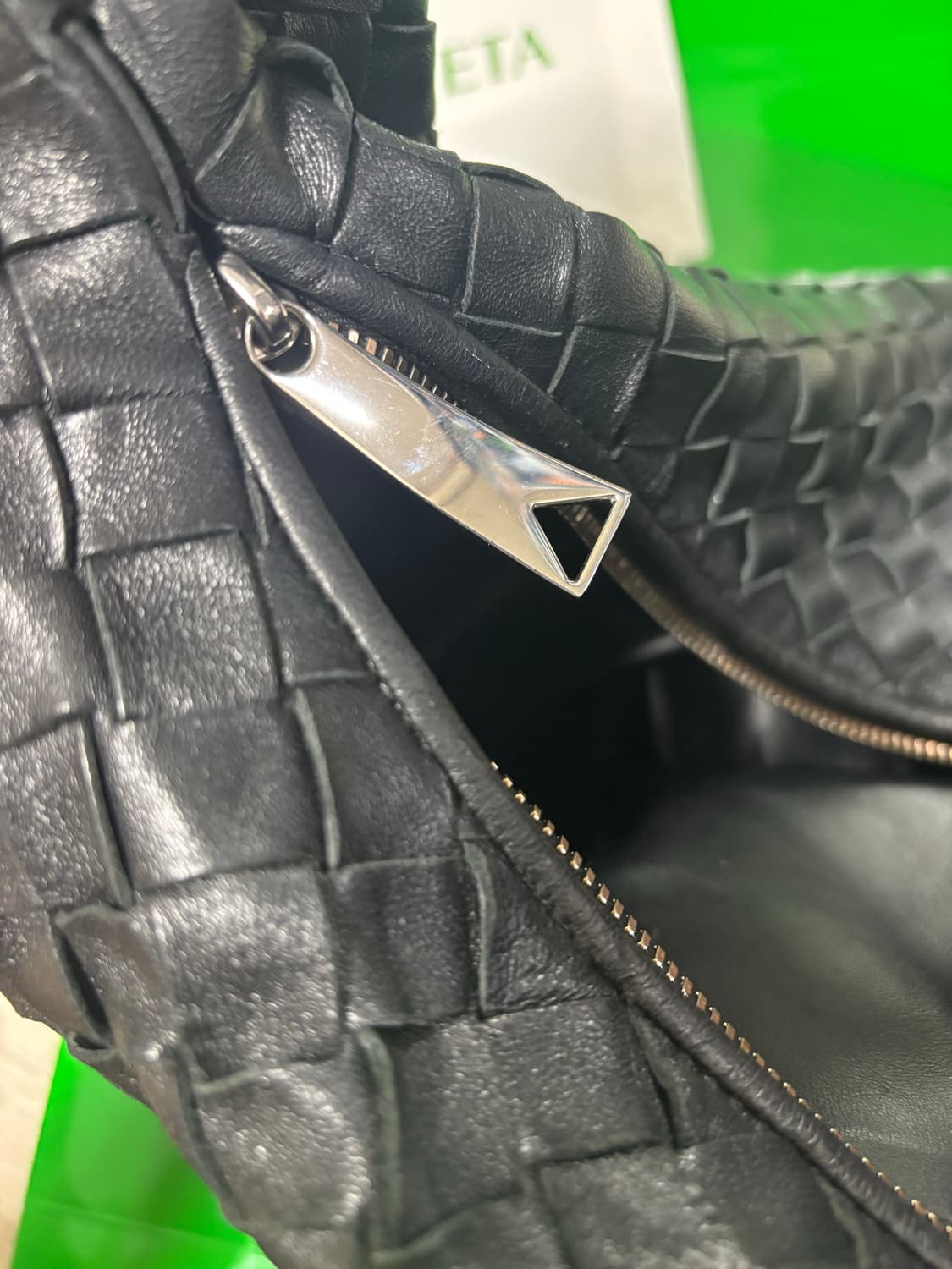 보테가베네타 조디백 클래식 블랙 은장(정품) 상품이미지4