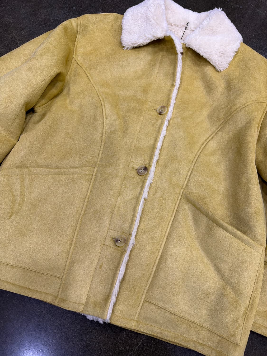 지오다노 스웨이드 라이크 퍼 카멜 무스탕 자켓 S 상품이미지9