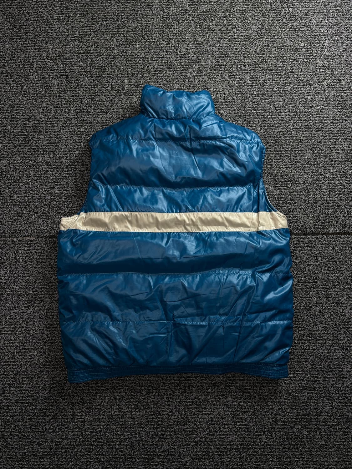 00s 아디다스 올드스쿨 양면 글로시 다운 푸퍼 베스트 1603 상품이미지6