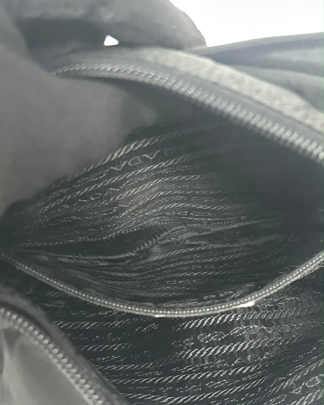 프라다 리나일론 포켓 크로스 & 숄더백 상품이미지6