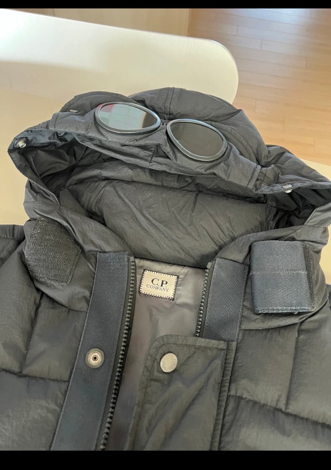 Cp컴퍼니 패딩 상품이미지1