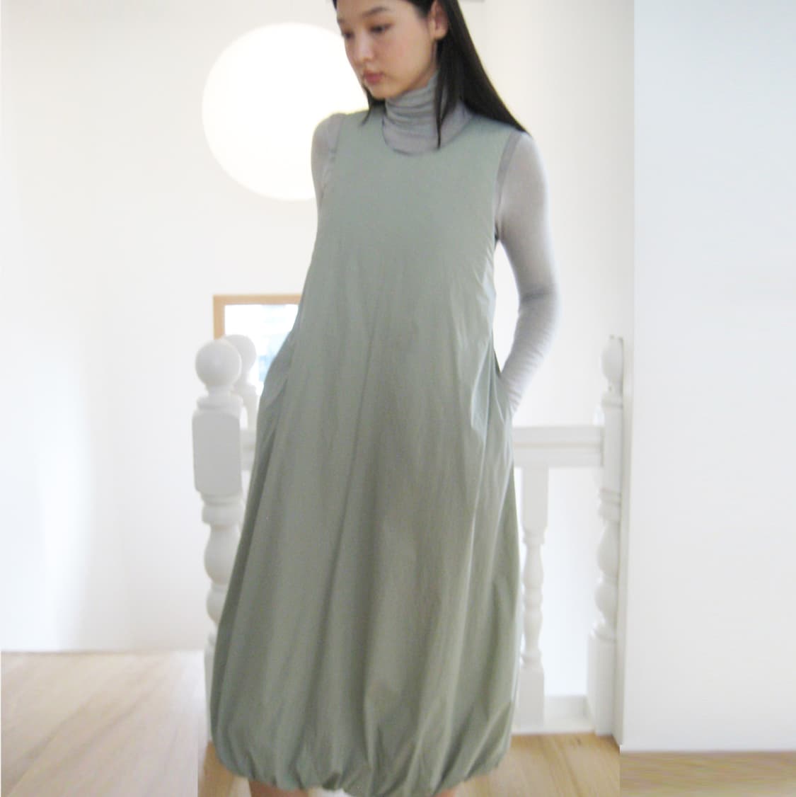 니히(NIEEH) 패디드 원피스 프리사이즈 새상품 상품이미지1