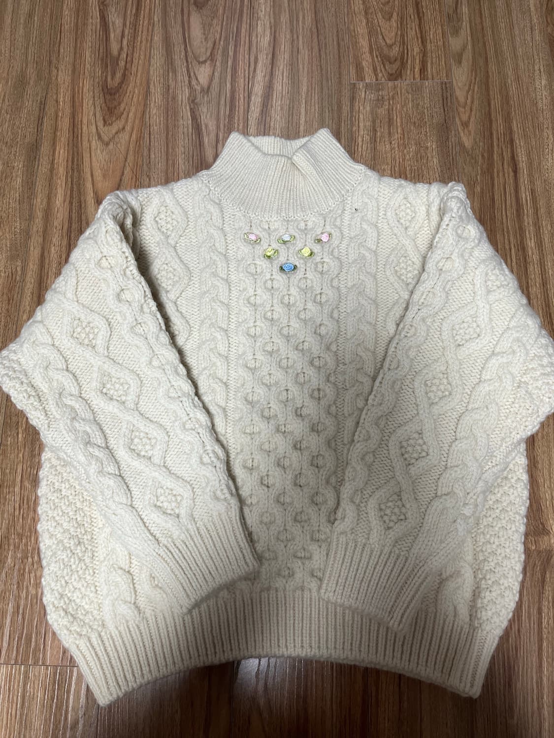 TLC 니트 상품이미지1