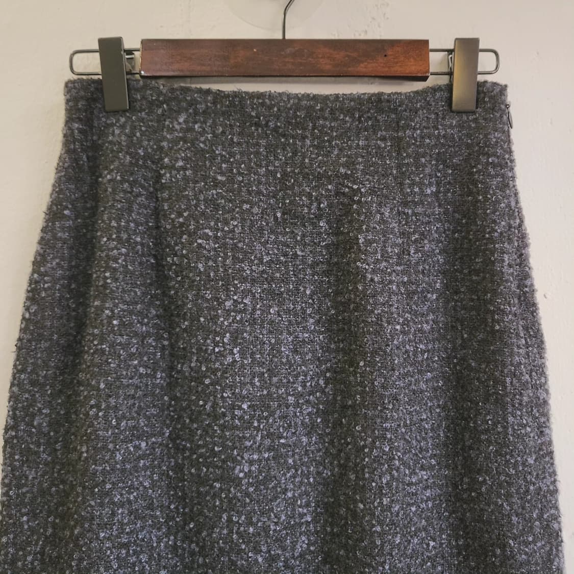 (새상품) GU 네이비 부클 슬릿 밴딩스커트 상품이미지3