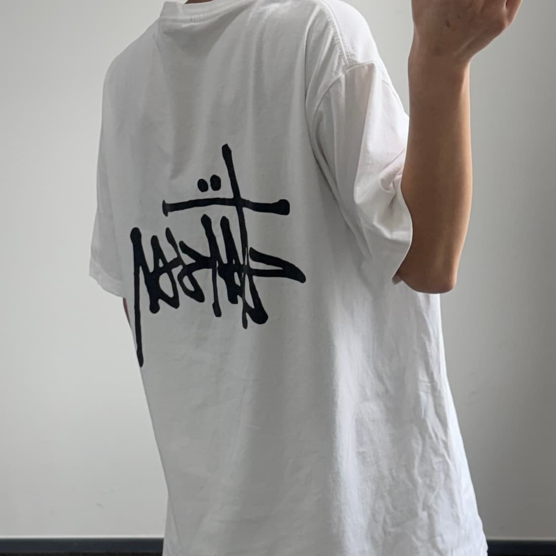 Stussy 스투시 블랙 백로고 화이트 반팔 상품이미지2