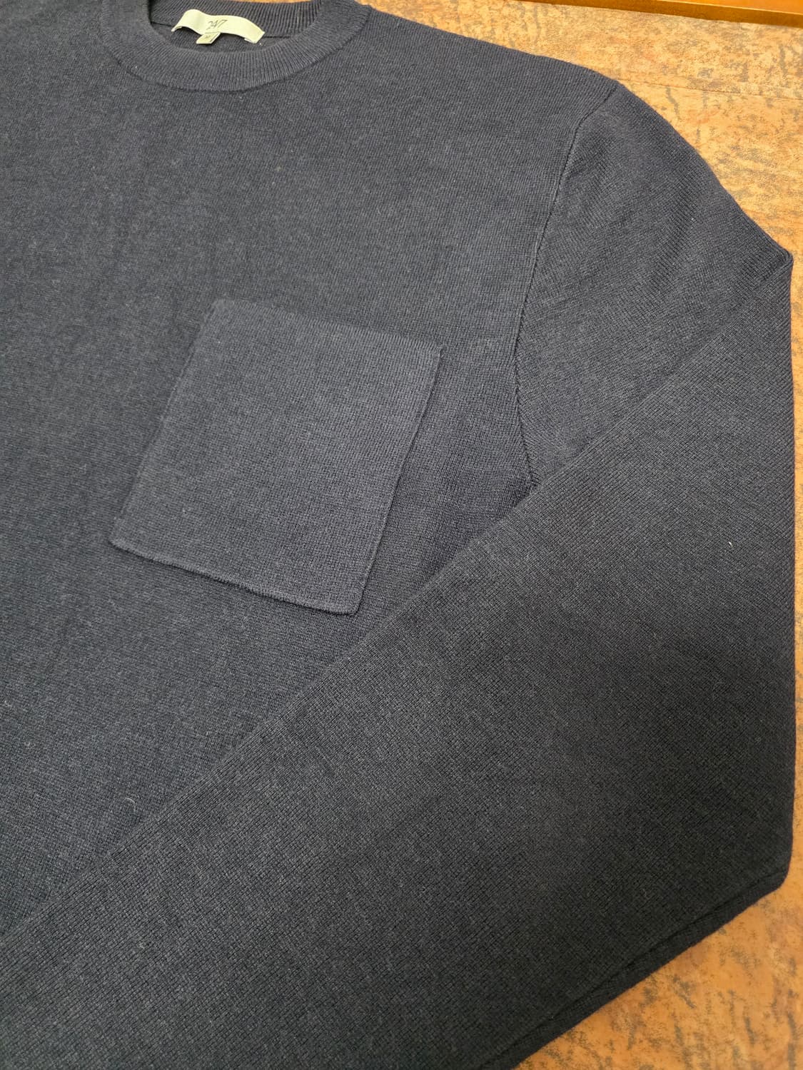 247 시리즈 라운드넥 포켓 니트 100 상품이미지4