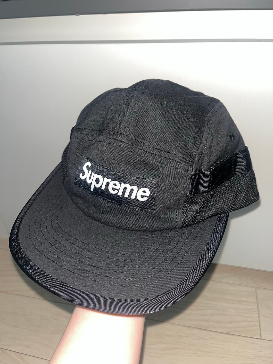 슈프림 메쉬 포켓 캠프캡 블랙 24FW 상품이미지1