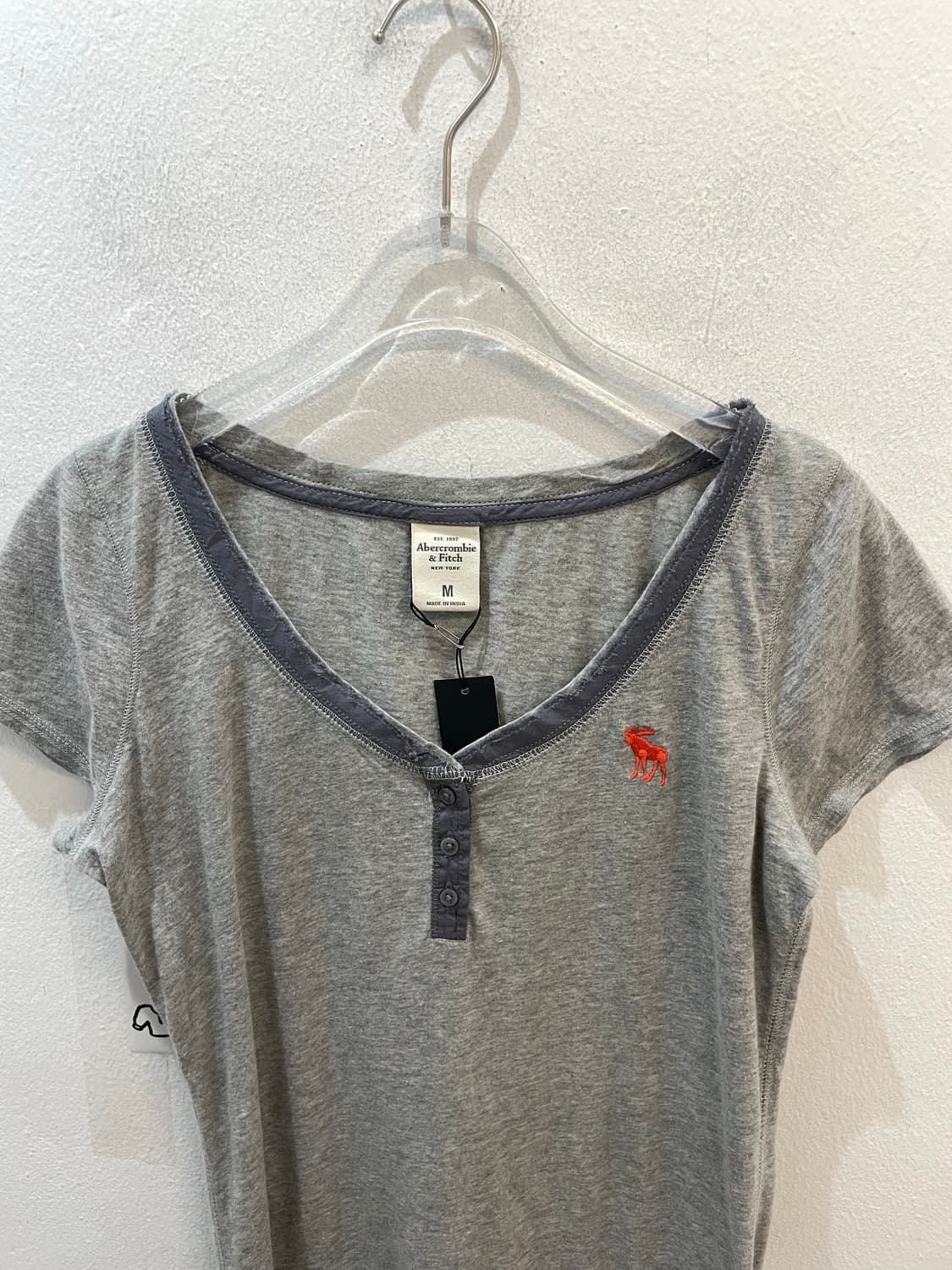 Abercrombie & Fitch gray half t 상품이미지2