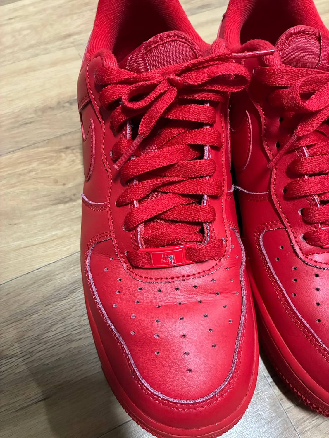 나이키 에어포스 1 '07 LV8 로우 트리플 레드 (260) 상품이미지8