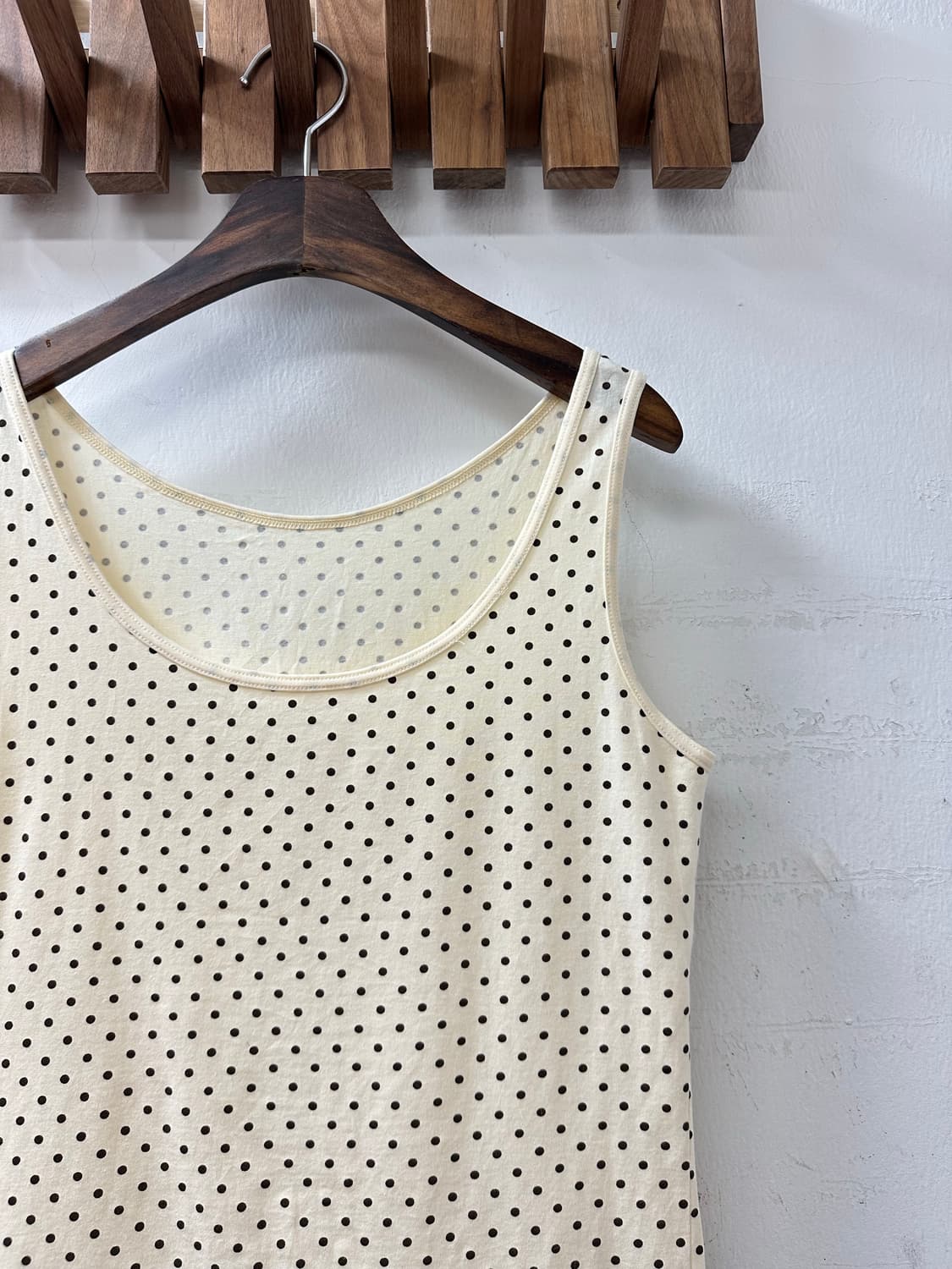 일본빈티지 코튼 레몬버터 블랙 도트 슬리브리스 탑 티셔츠 상품이미지2