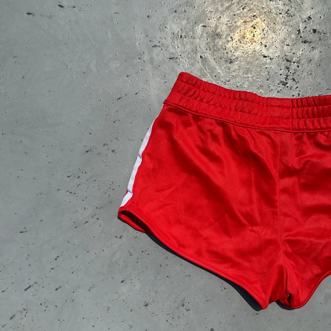 아디다스 레드 트레이닝 숏팬츠 상품이미지3