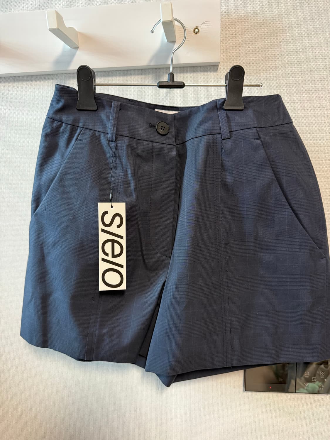 (새제품)S/e/o 에스이오 raw edge shorts navy 반바지 상품이미지4