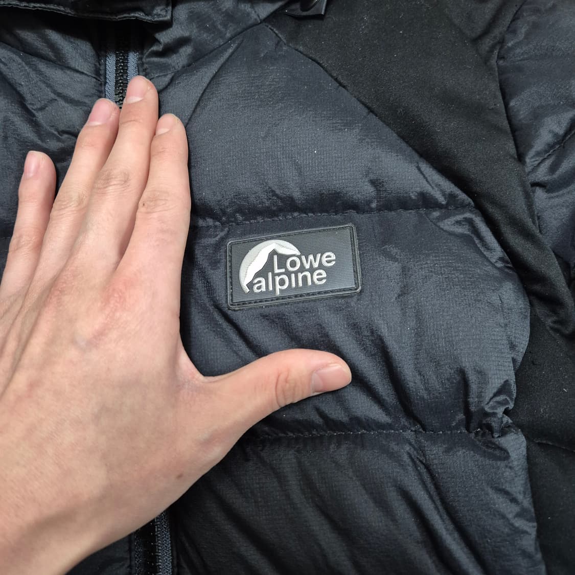 로우알파인 박스로고 여성 덕다운 후드 롱패딩 S(90) 상품이미지5