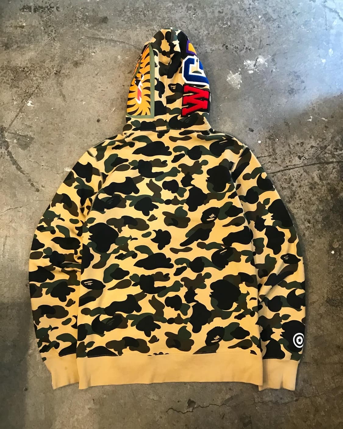 Bape Camouflage Shark Hood Zip-Up 상품이미지10