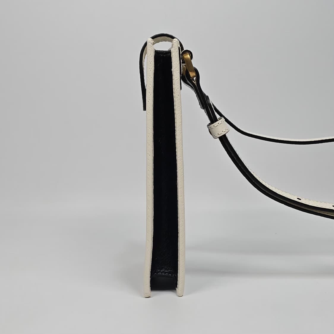 구찌 X 아디다스 폰 케이스 미니백 상품이미지4