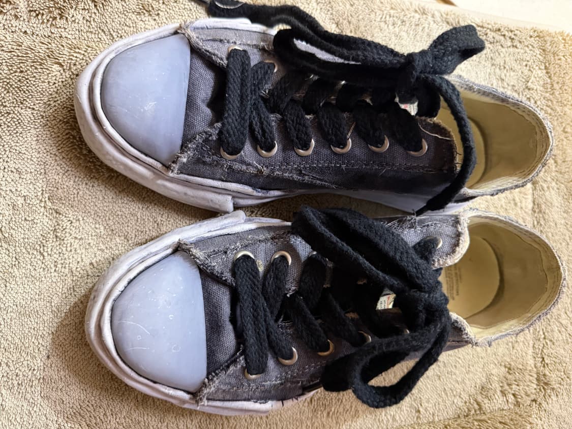 메종 미하라 야스히로 피터슨 OG 솔 오버다이드 로우탑 스니커즈 블랙 상품이미지2