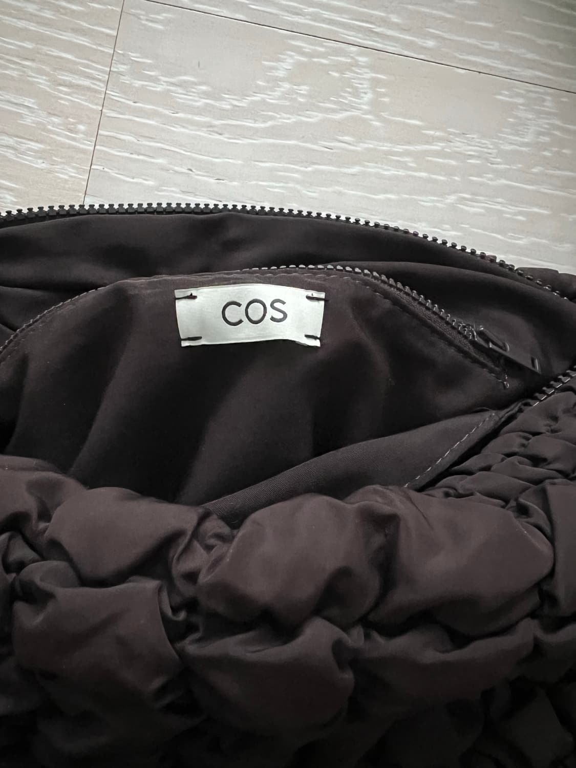 코스 오버사이즈 구름가방 (퀄팅백) 상품이미지2