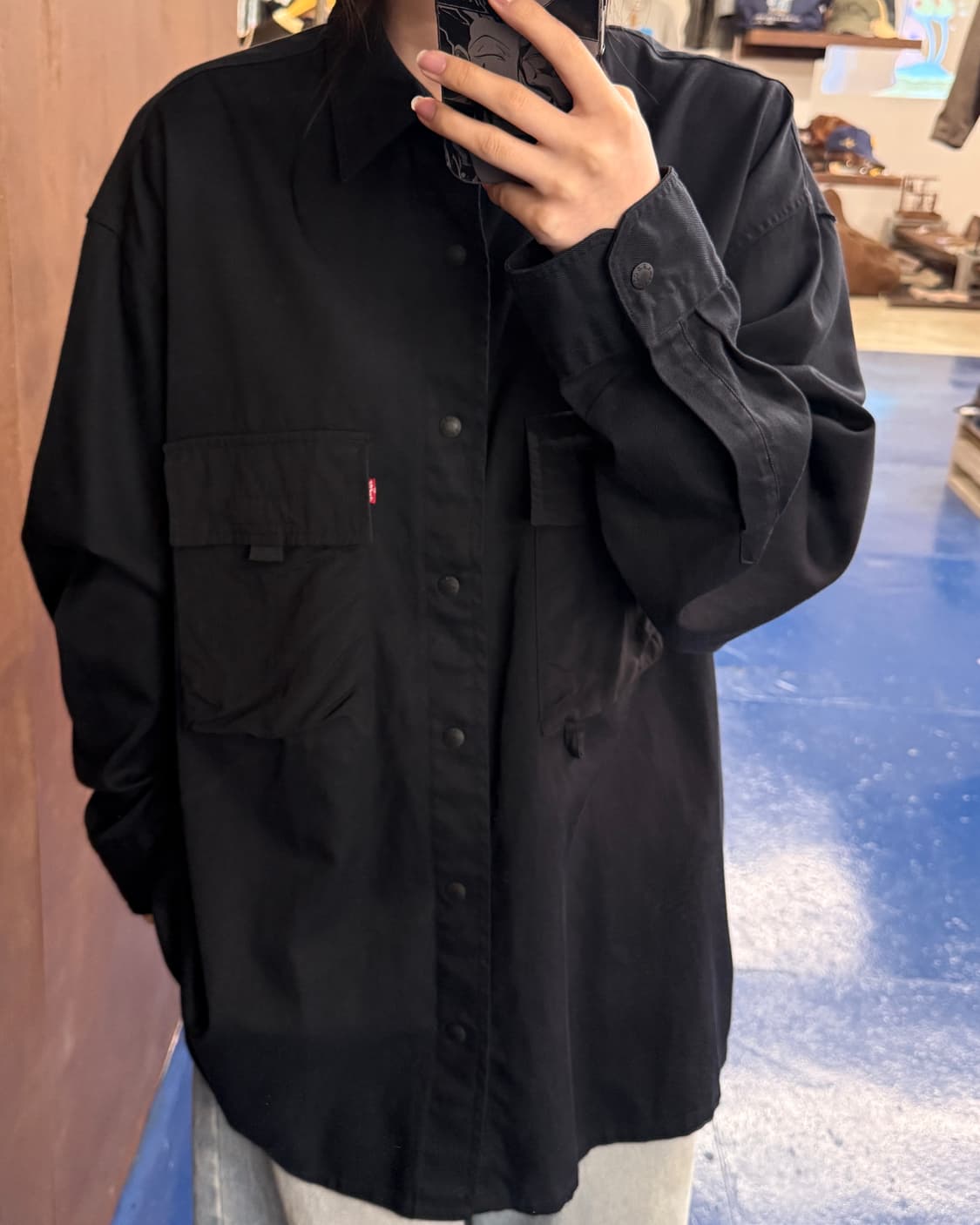 Levis 리바이스 블랙 포켓 오버핏 셔츠 상품이미지1