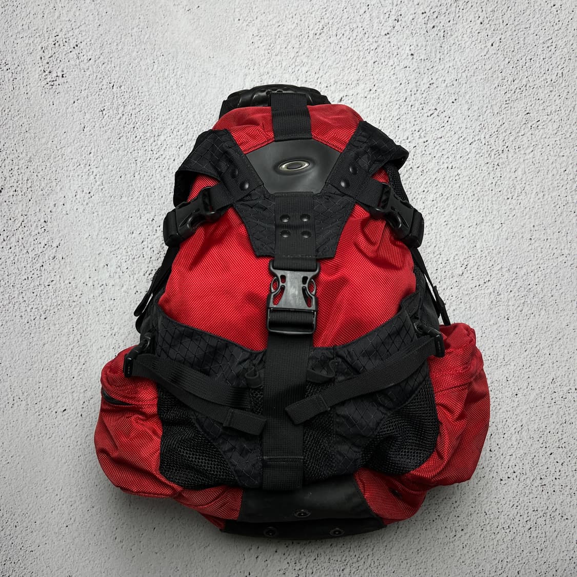 Vintage 00s Oakley Icon Backpack 2.0 상품이미지2