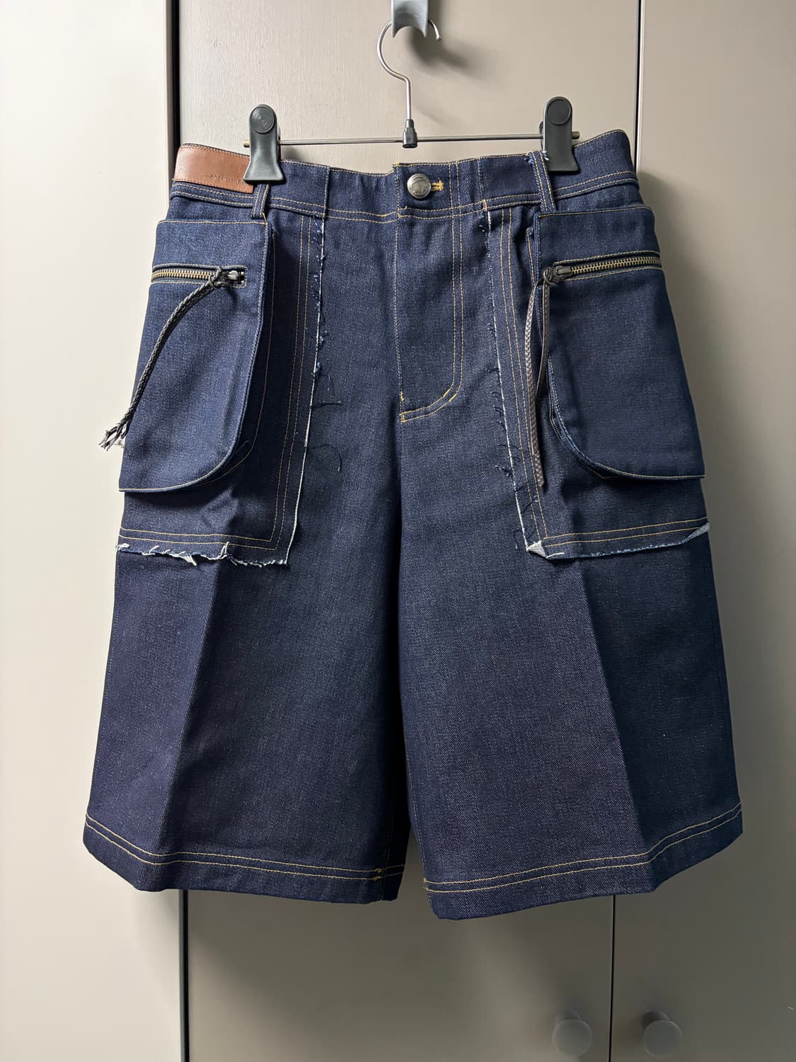 앤더슨벨 로우 엣지 카고 데님 쇼츠 apa650m 28사이즈 상품이미지1