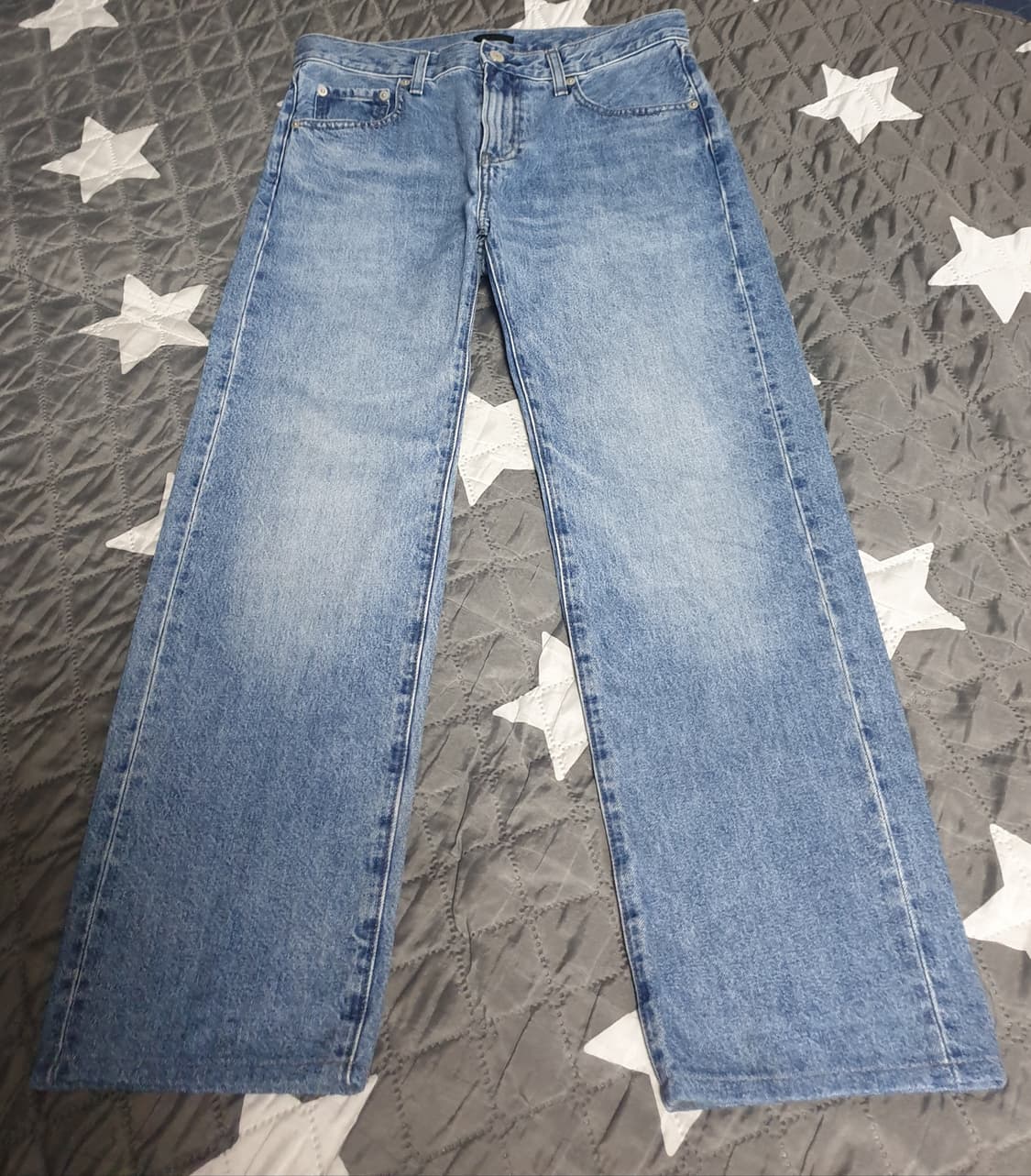 유니클로 레귤러핏 워싱 데님팬츠 중청 (30) 상품이미지1