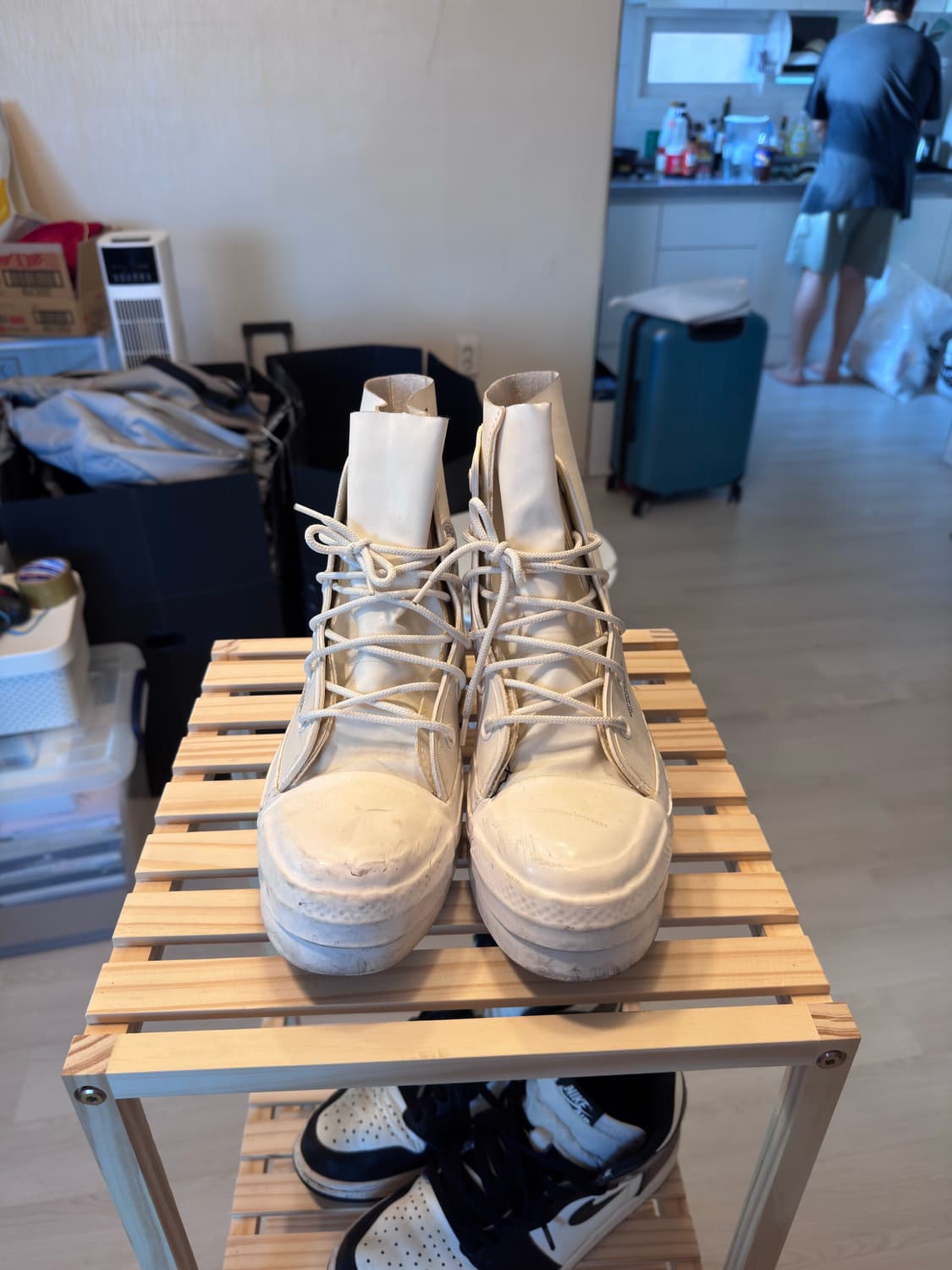 컨버스 x 앰부쉬 척테일러 10.5 (290) 화이트 하이탑 상품이미지1