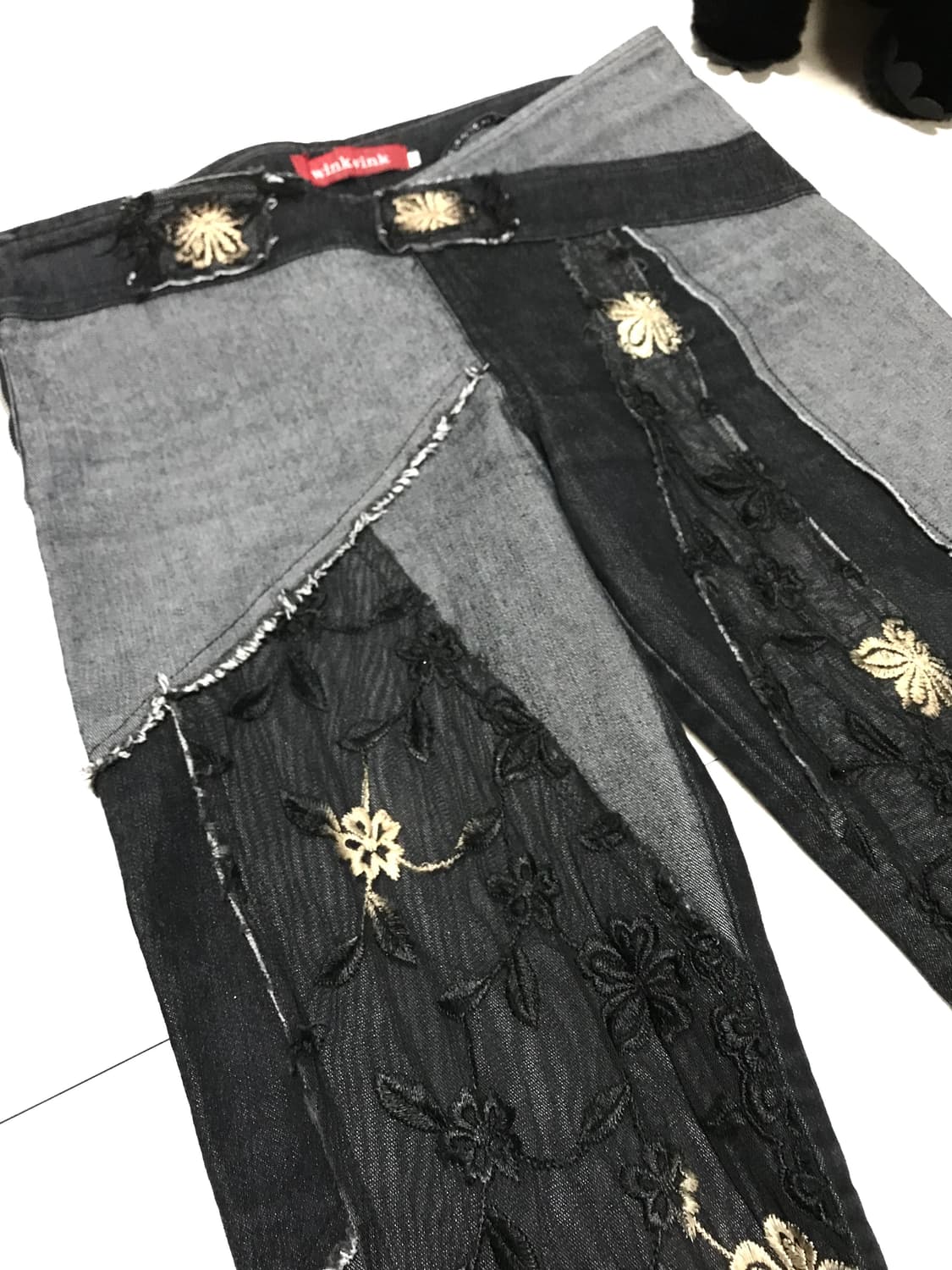 Winkwink Patchwork Low-Rise Flare Jeans 상품이미지2