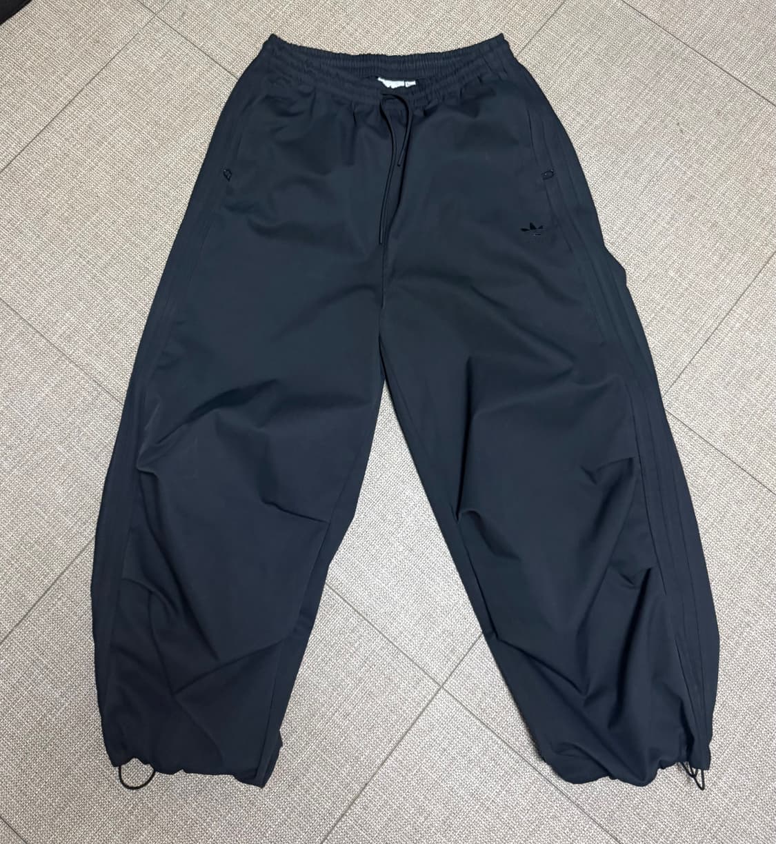 아디다스 파라슈트 팬츠 상품이미지1