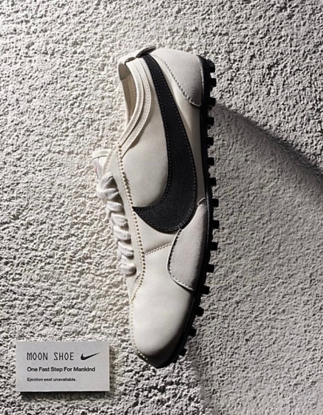 [W260] 나이키 문 슈 소프트 펄 앤 블랙 정가양도 상품이미지1