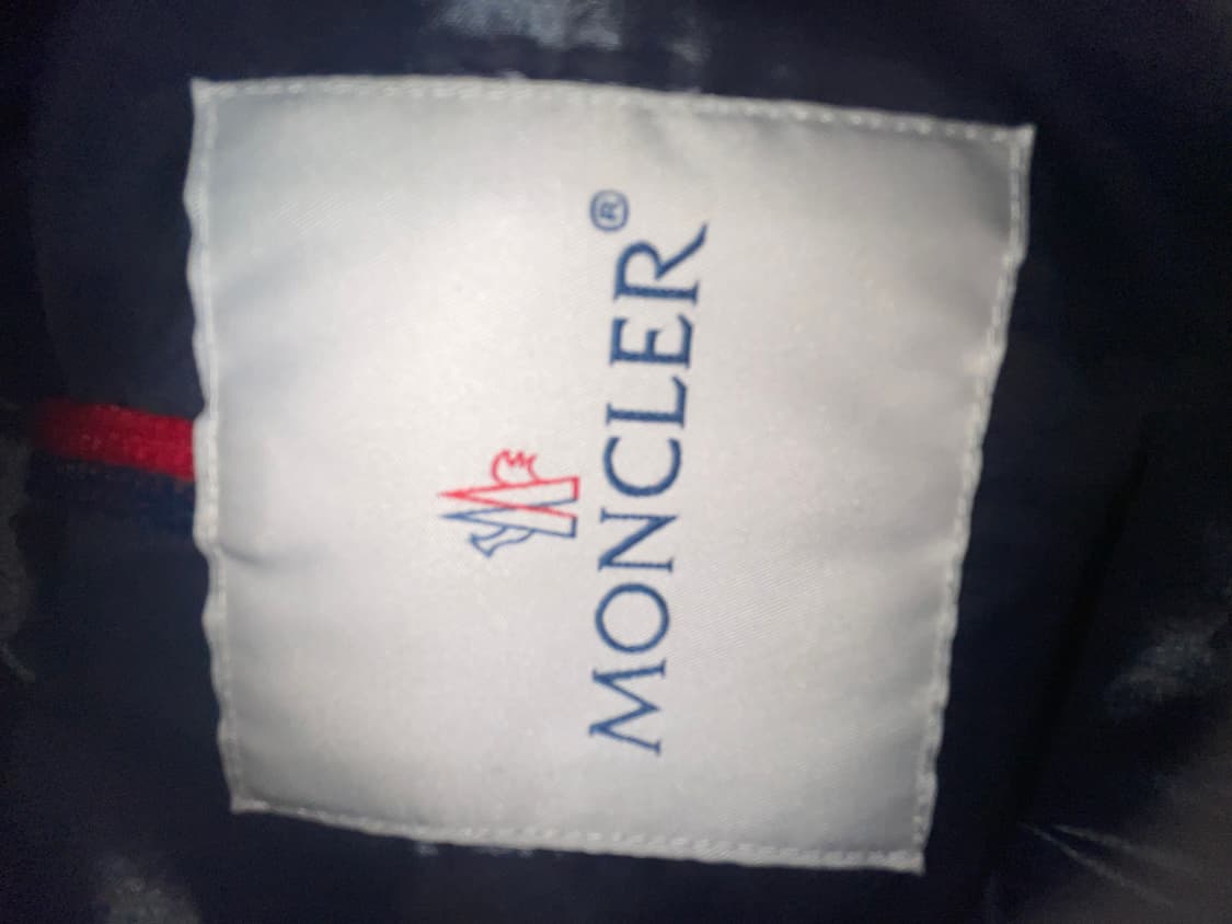 24fw 몽클레어 마야 패딩 판매합니다 상품이미지3