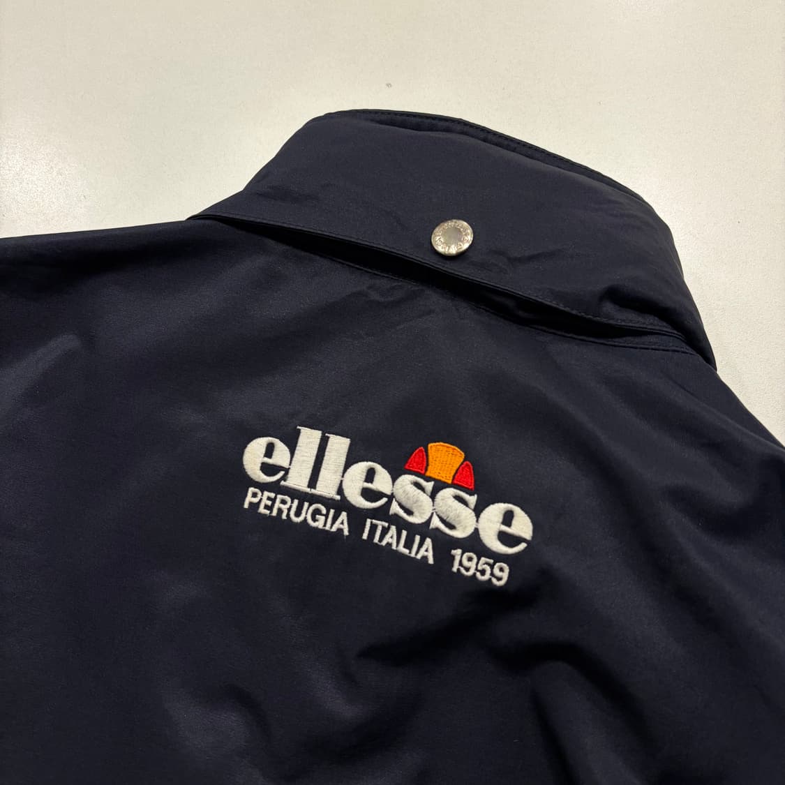 [105] 엘레쎄 올드스쿨 네이비 바람막이 점퍼 B619 상품이미지8