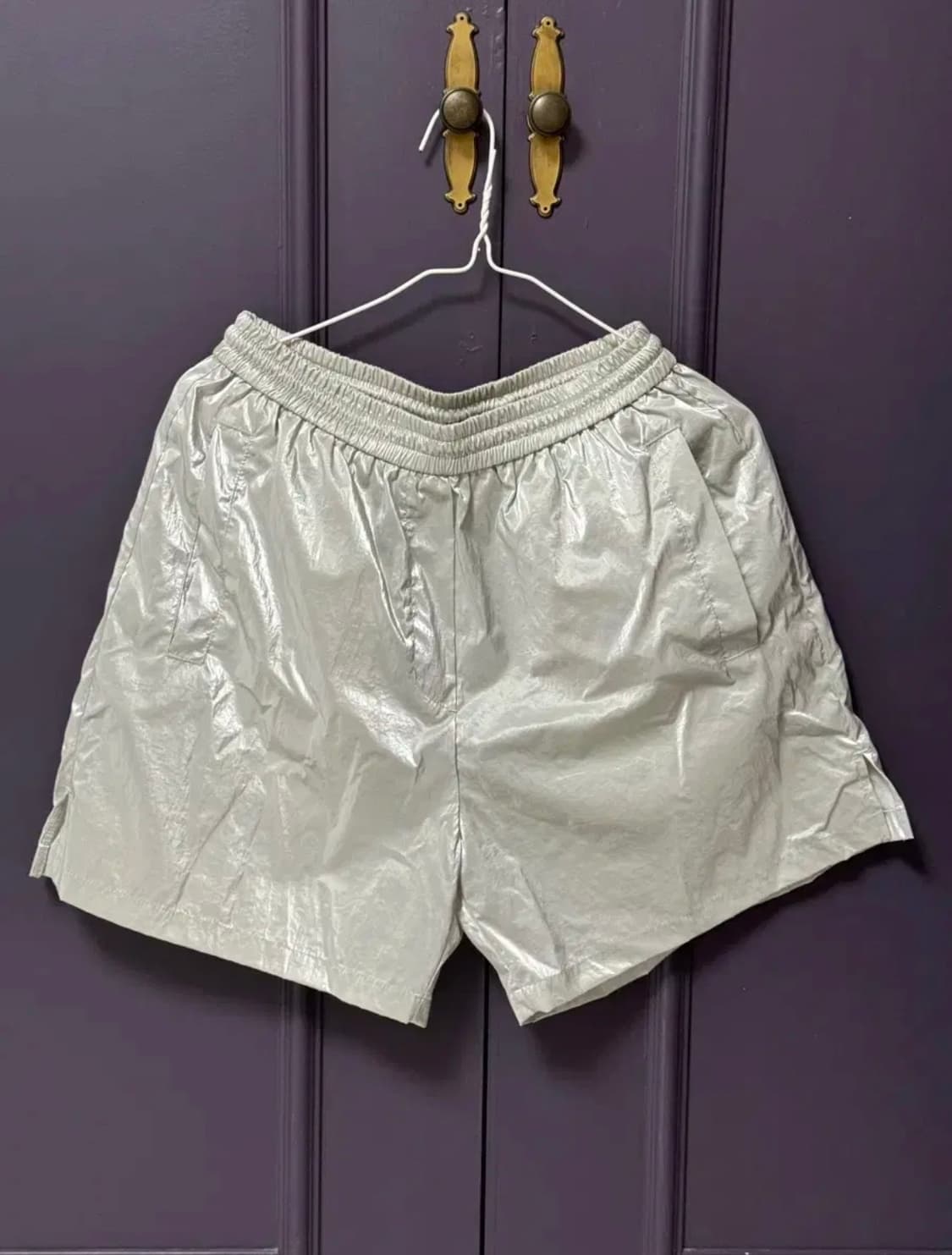 아모멘토 SILVER FOIL SHORTS 상품이미지4