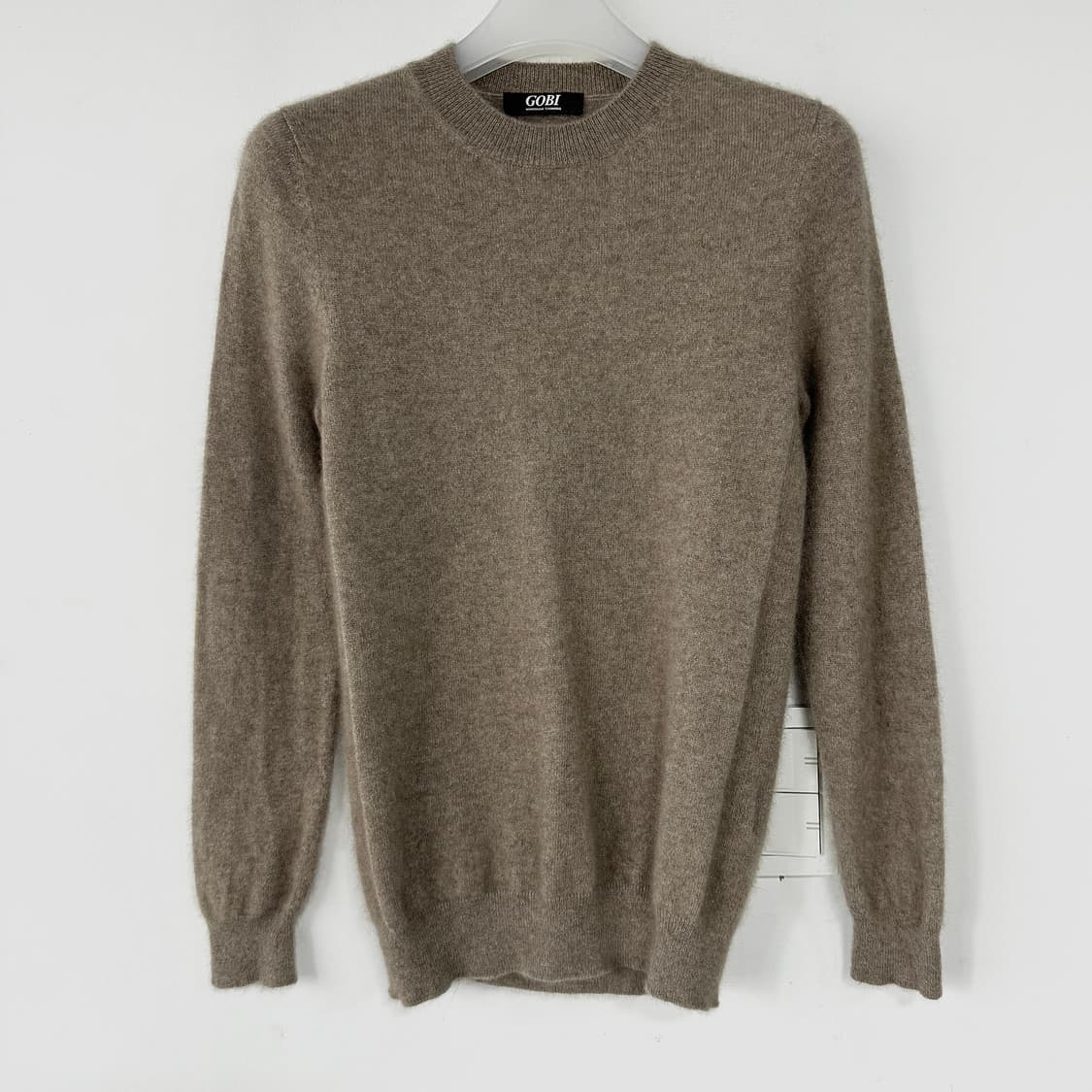 고비 GOBI 캐시미어100 크루넥 니트 상품이미지1